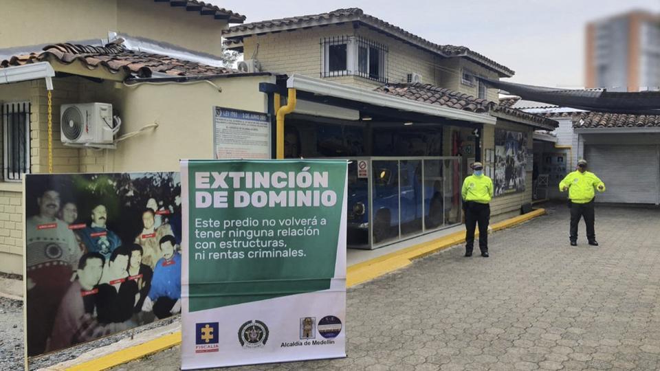 Colombie : un musée clandestin en hommage à Pablo Escobar découvert