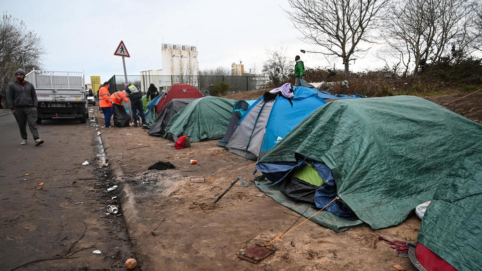 Nord : une sortie scolaire dans un camp de migrants de Calais indigne des parents d'élèves