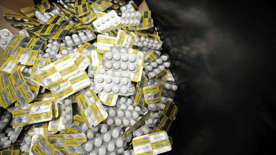 Face à la pénurie, les pharmacies préparatoires autorisées à fabriquer des médicaments