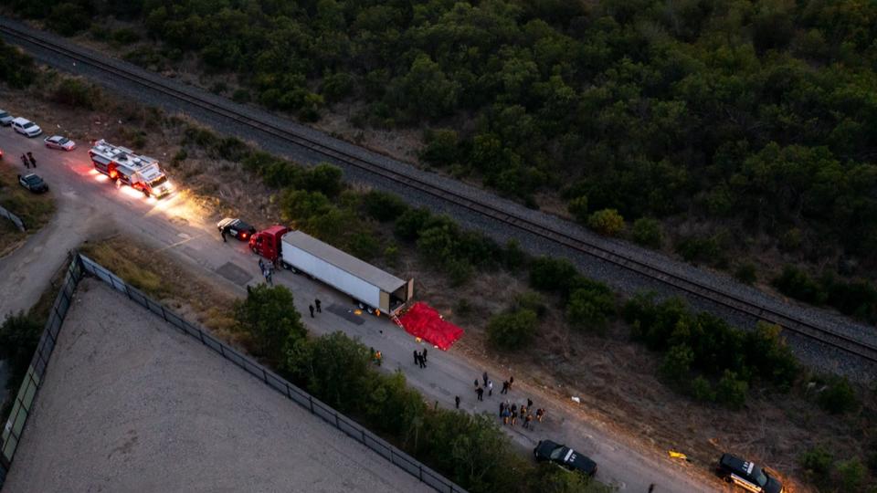 Texas : 46 migrants retrouvés morts à l'arrière d'un camion