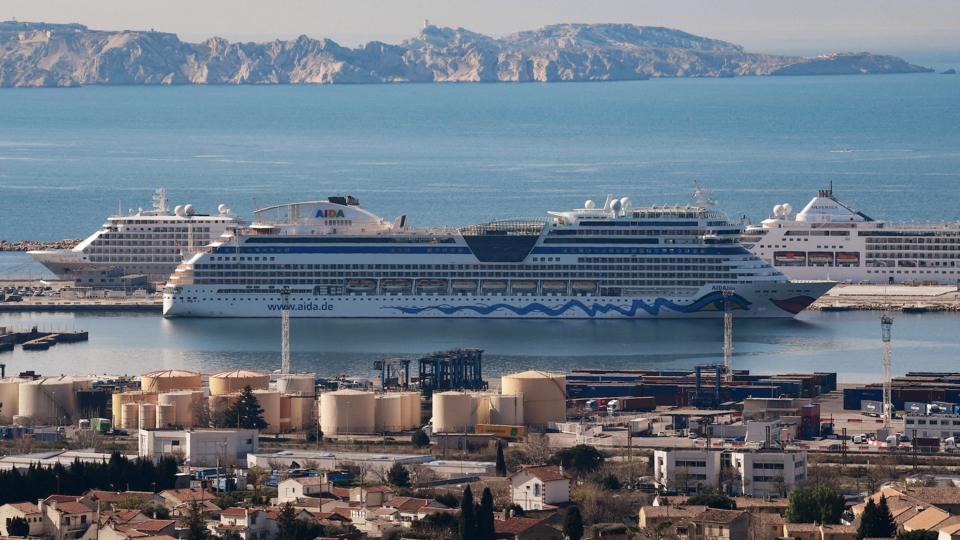 Marseille : la colère des habitants contre les bateaux de croisière