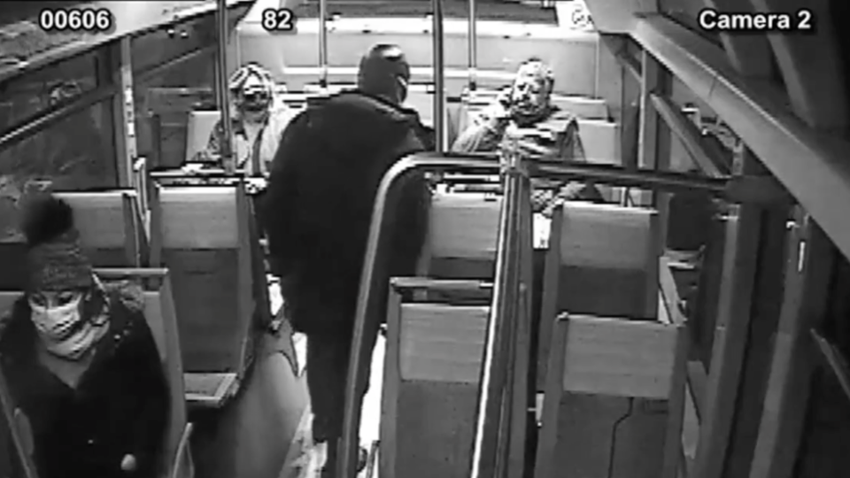 Paris : agressé par un chauffeur de bus de la RATP, un couple témoigne