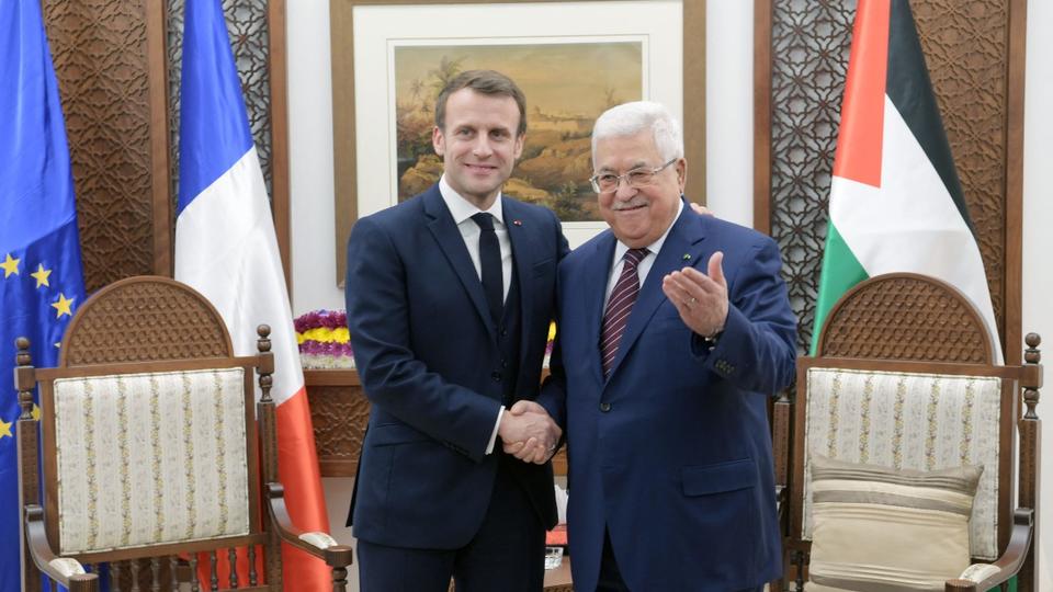 Palestine : Emmanuel Macron reçoit le président Mahmoud Abbas à l'Élysée