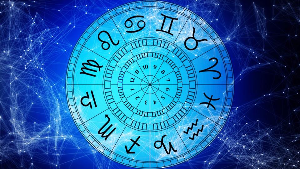 Astrologie : quelle est la couleur qui porte le plus de chance pour chaque signe ?