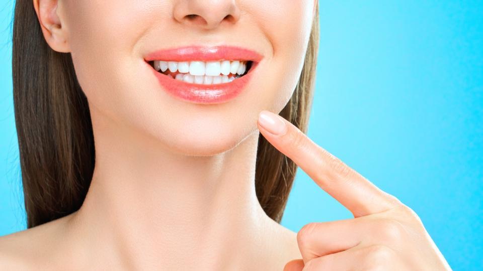 Journée mondiale du sourire : ces 6 conseils d'un dentiste pour des dents plus blanches