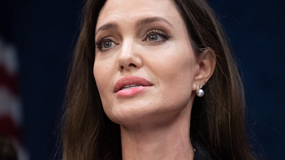 Angelina Jolie : des détails sur l'altercation qui a mis fin à son mariage avec Brad Pitt dévoilés par le FBI