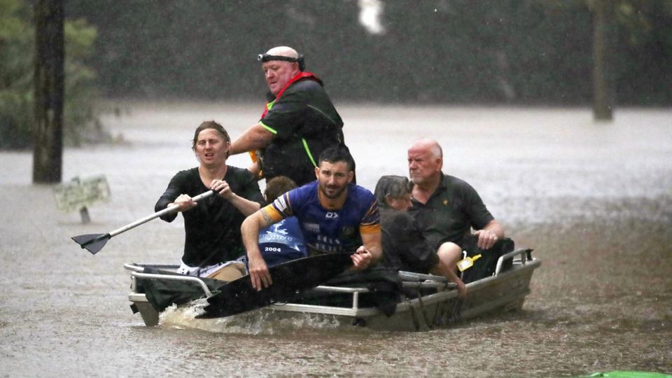 Australie : des inondations record provoquent l'évacuation de près de 43.000 habitants (Vidéo)