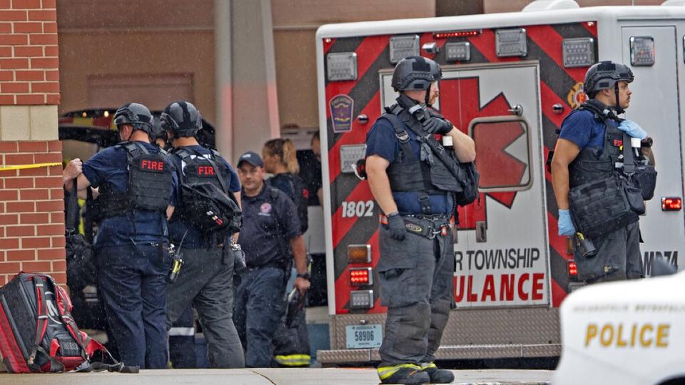 Etats-Unis : l'homme qui avait ouvert le feu dans un centre commercial dimanche abattu par un civil, police et NRA applaudissent