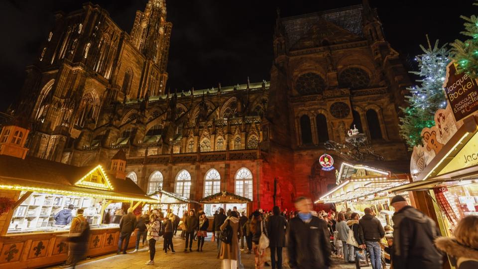 Strasbourg : un pickpocket agresse au couteau deux personnes sur le marché de Noël