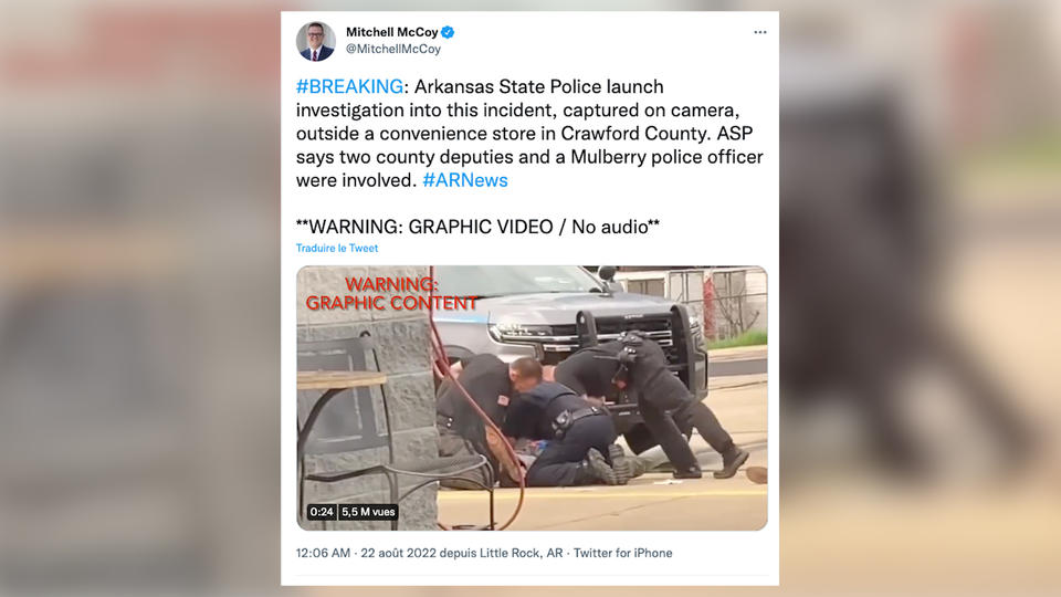 Etats-Unis : des policiers suspendus après une vidéo les montrant frapper un homme au sol
