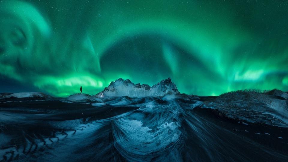 Voici les 25 plus belles photos d'aurores polaires de 2022 selon un célèbre concours