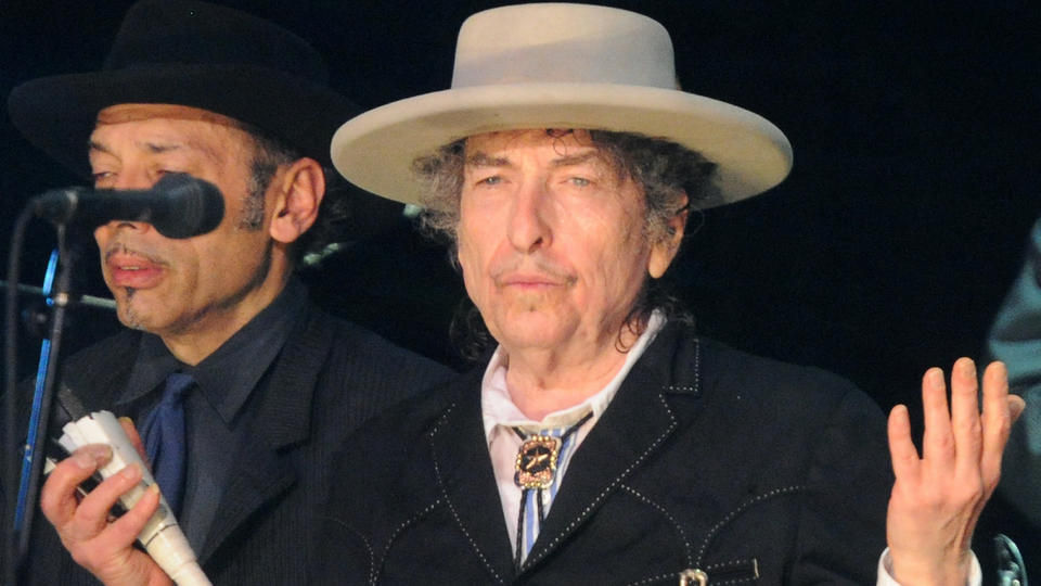 Bob Dylan et l'affaire des faux autographes : le chanteur confesse «une erreur de jugement»