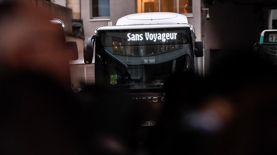 Île-de-France : Valérie Pécresse met la pression sur les opérateurs face au manque de bus