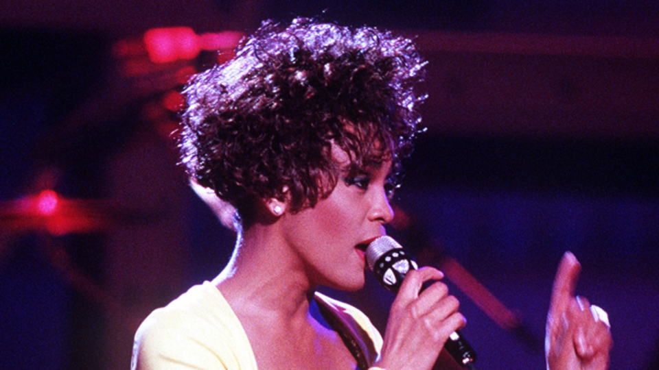 Whitney Houston : le parcours chaotique d'une diva de la soul