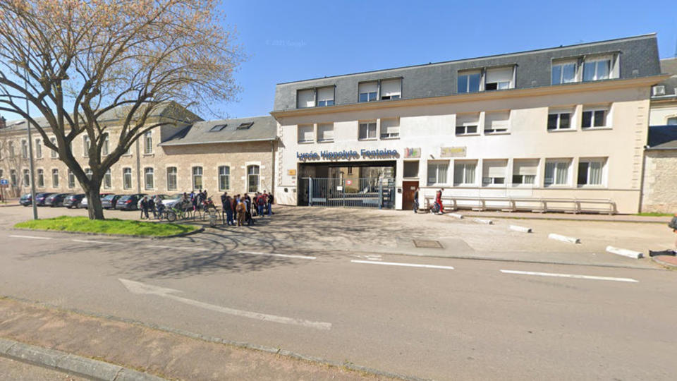 Dijon : un jeune homme de 16 ans agressé au couteau devant son lycée