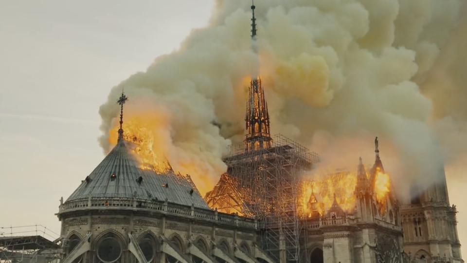 «Notre-Dame Brûle» : la première bande-annonce du film de Jean-Jacques Annaud sur l'incendie de la cathédrale dévoilée