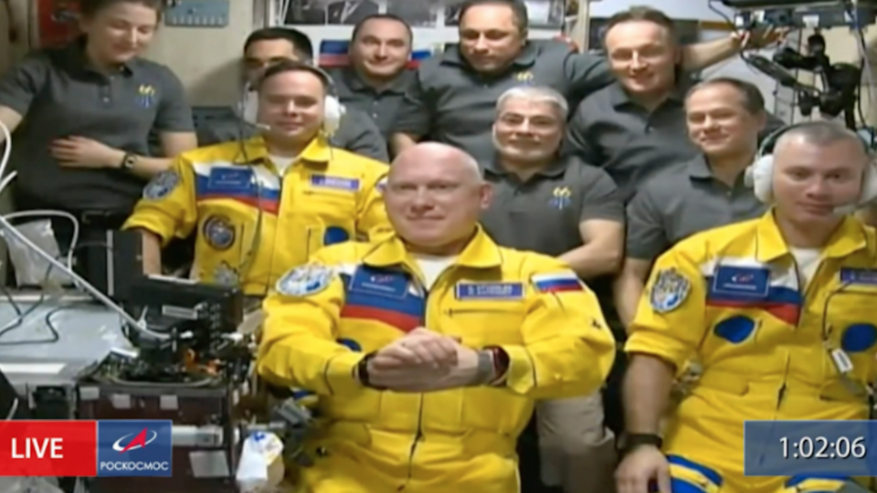 ISS : La tenue bleu et jaune des astronautes russes étonne en plein conflit russo-ukrainien