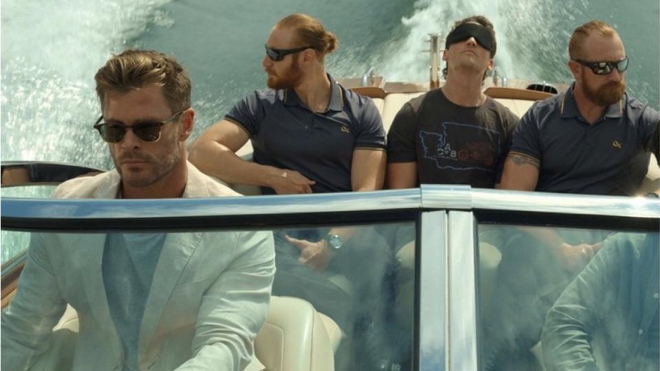 Chris Hemsworth et Miles Teller dans la bande-annonce du film «Spirehead»
