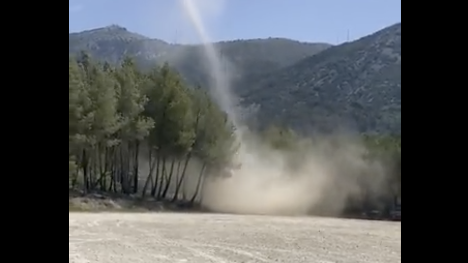 Alpes-Maritimes : un tourbillon de poussière de plusieurs mètres de haut observé (vidéo)