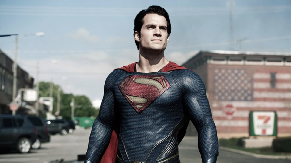 Superman : Dwayne Johnson vient-il de révéler qu'Henry Cavill n'incarnera plus le super-héros ?