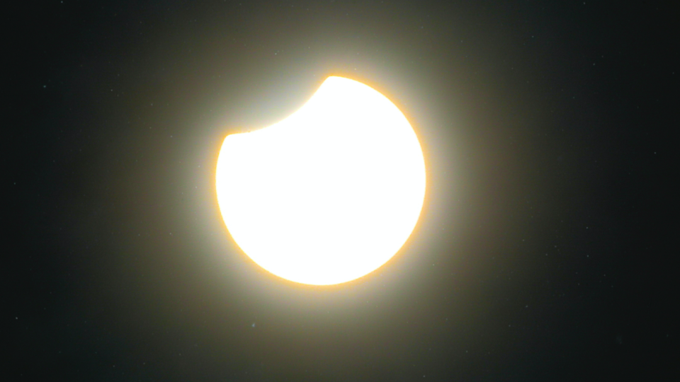 Eclipse solaire : où et quand voir le phénomène au mois d'octobre ?