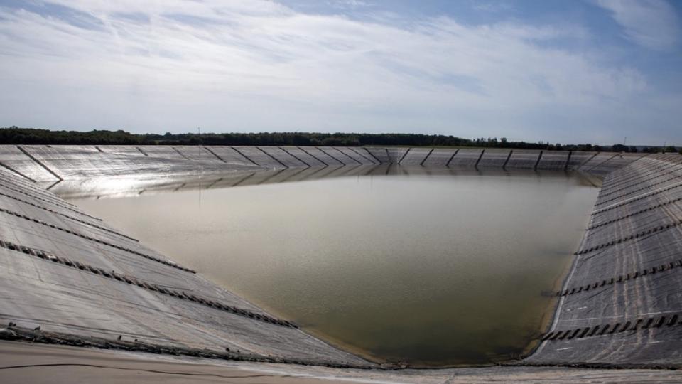«Méga-bassines»: un nouveau projet de 30 réserves d'eau validé par la préfecture de la Vienne