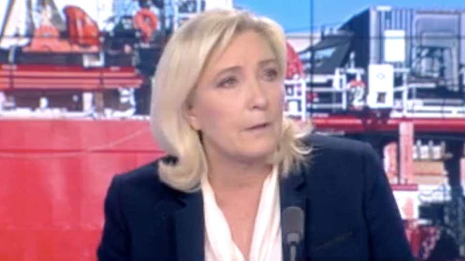 Marine Le Pen : «Les ONG complices des passeurs sauront maintenant que les ports français sont ouverts à leurs navires»
