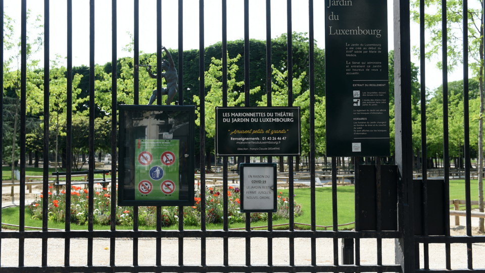 Paris : la ville ferme ses parcs et jardins en raison des vents violents