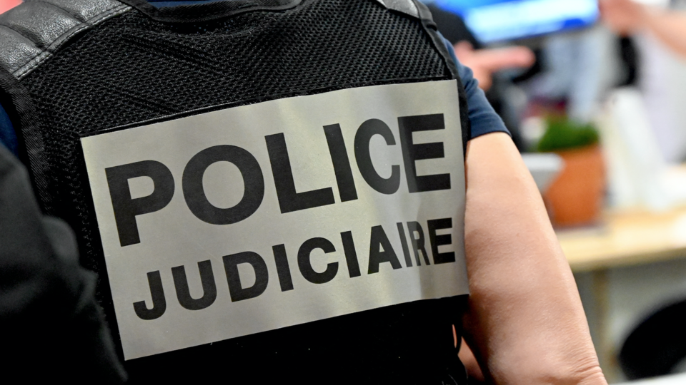 Marseille : un corps retrouvé dans le coffre d'une voiture incendiée