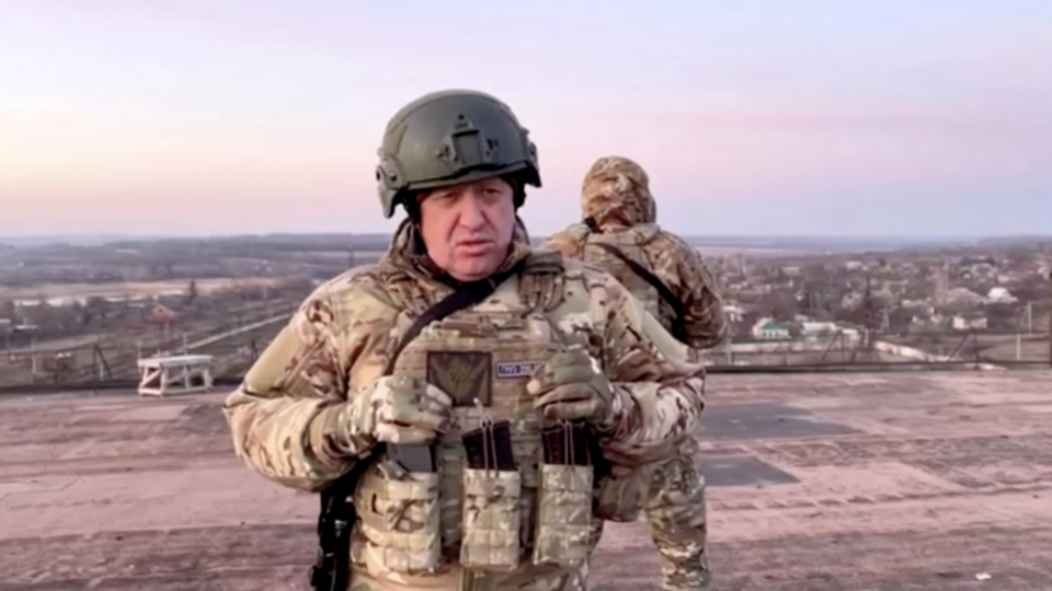 Guerre en Ukraine : le patron de Wagner annonce la capture complète de Bakhmout par les Russes, Kiev dément