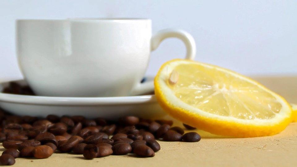 Perte de poids : pourquoi il ne faut surtout pas mélanger du café avec du citron