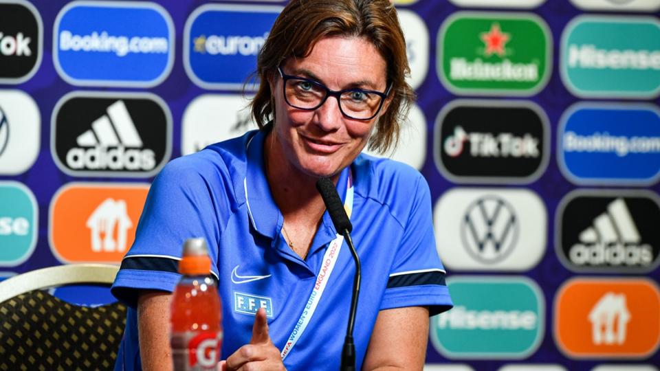 Équipe de France féminine : Corinne Diacre prolongée jusqu'aux JO 2024 ?