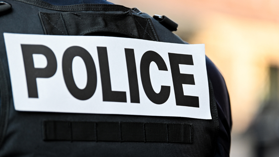 Finistère : un homme à bord d'une voiture tué par balles à Brest