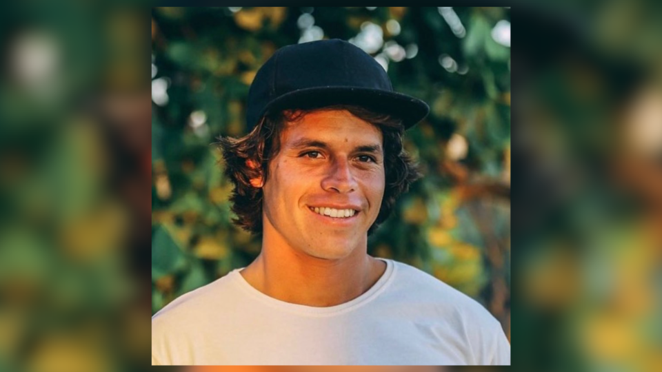 Israel Barona, jeune star équatorienne du surf, est décédé à 34 ans
