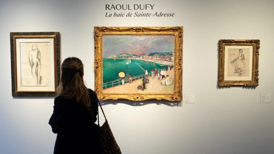 Alain Delon : la vente aux enchères de ses oeuvres d'art a rapporté gros