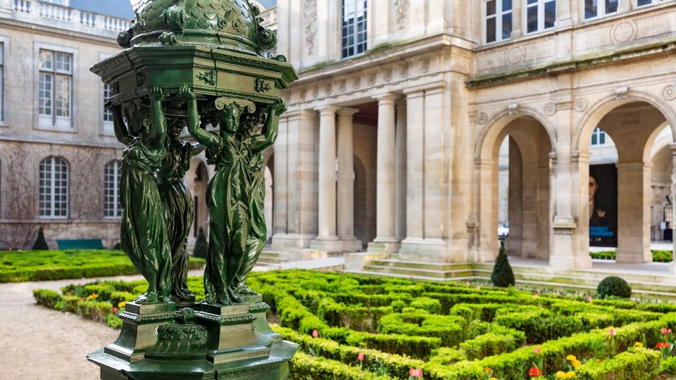 Paris : pour fêter ses 150 ans, la Fontaine Wallace entre au Musée Carnavalet