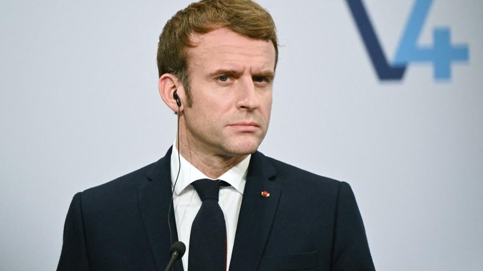 Emmanuel Macron : derrière la polémique, 5 choses à retenir de l'interview du président