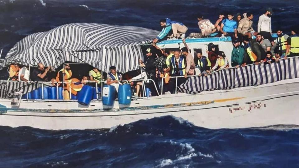 Grèce : 50 portés disparus dans le naufrage d'un bateau de migrants