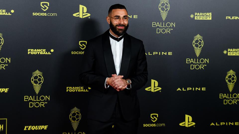 Ballon d'or 2022 : le costume de Karim Benzema était un hommage à une star du rap