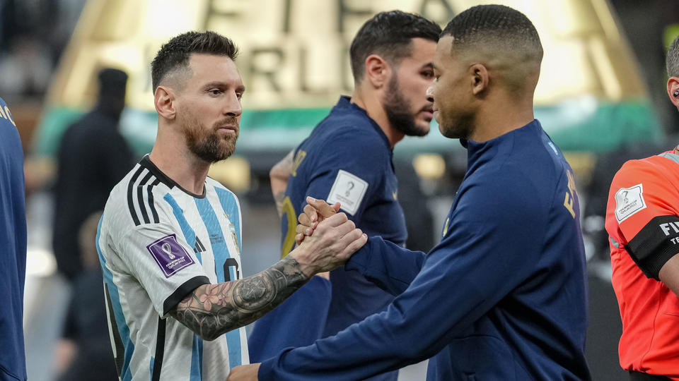 Coupe du monde 2022 : vers un nouveau duel entre Lionel Messi et Kylian Mbappé pour le Ballon d'or ?
