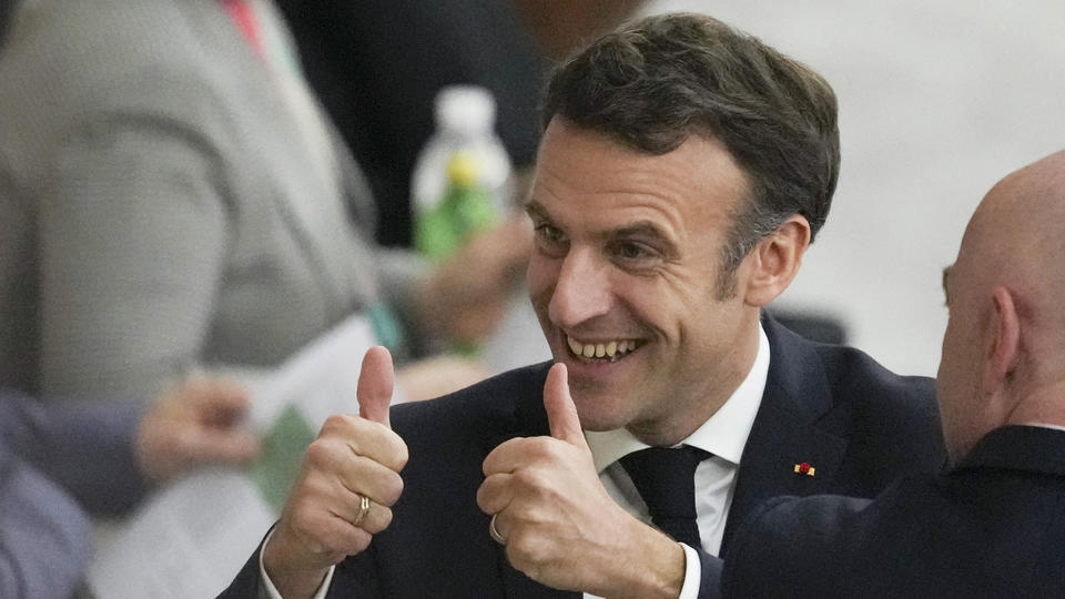 Coupe du monde 2022 : Emmanuel Macron retournera au Qatar pour la finale entre la France et l'Argentine dimanche