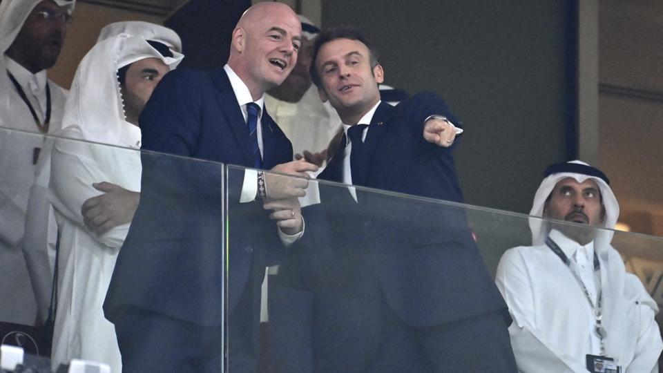 Football : Emmanuel Macron reçoit le président de la FIFA Gianni Infantino ce mercredi