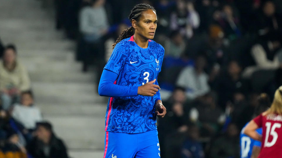 Equipe de France féminine : Wendie Renard bientôt de retour chez les Bleues ?