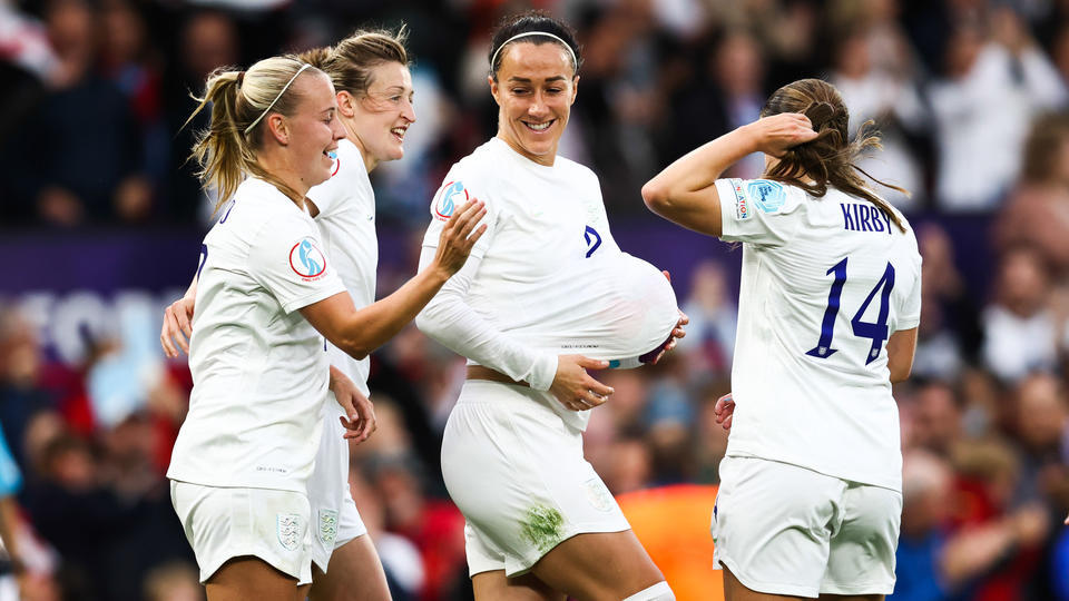 Euro féminin 2022 : les footballeuses anglaises ne veulent plus jouer avec un short blanc à cause de leurs menstruations