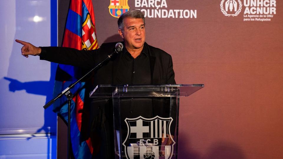 Football : le FC Barcelone «n'a jamais acheté d'arbitre», affirme le président du club