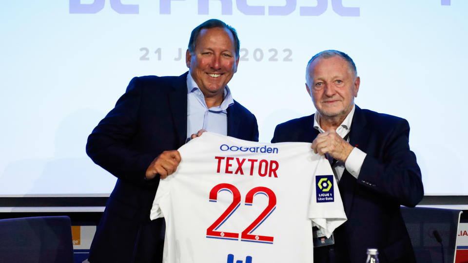 Football : la vente de l'Olympique Lyonnais à John Textor enfin officialisée