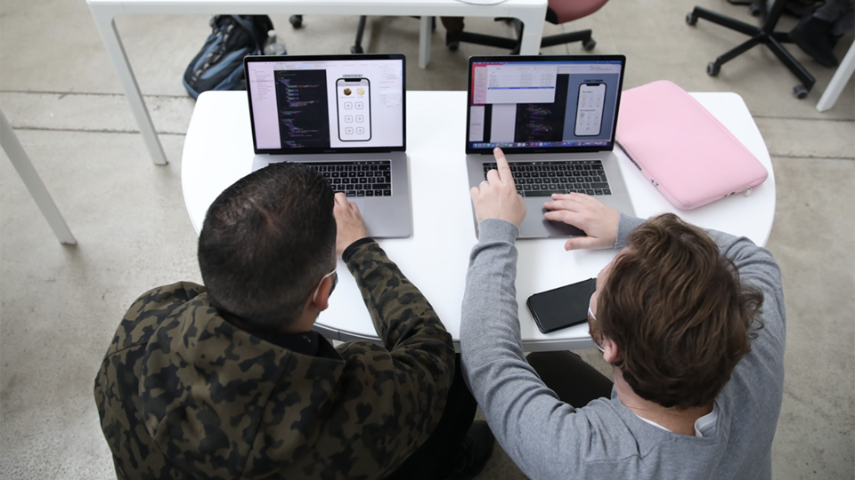 Formation : Apple et Simplon permettent à chacun d'apprendre à créer une application