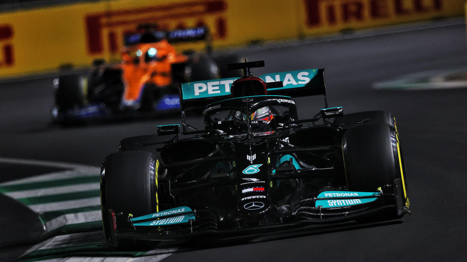 Grand Prix d'Arabie Saoudite de F1 : Hamilton en pole, Verstappen 3e... la grille de départ