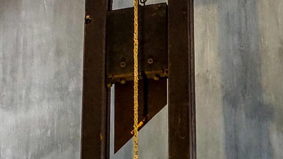 Var : il se suicide à l'aide d'une guillotine la veille de son procès