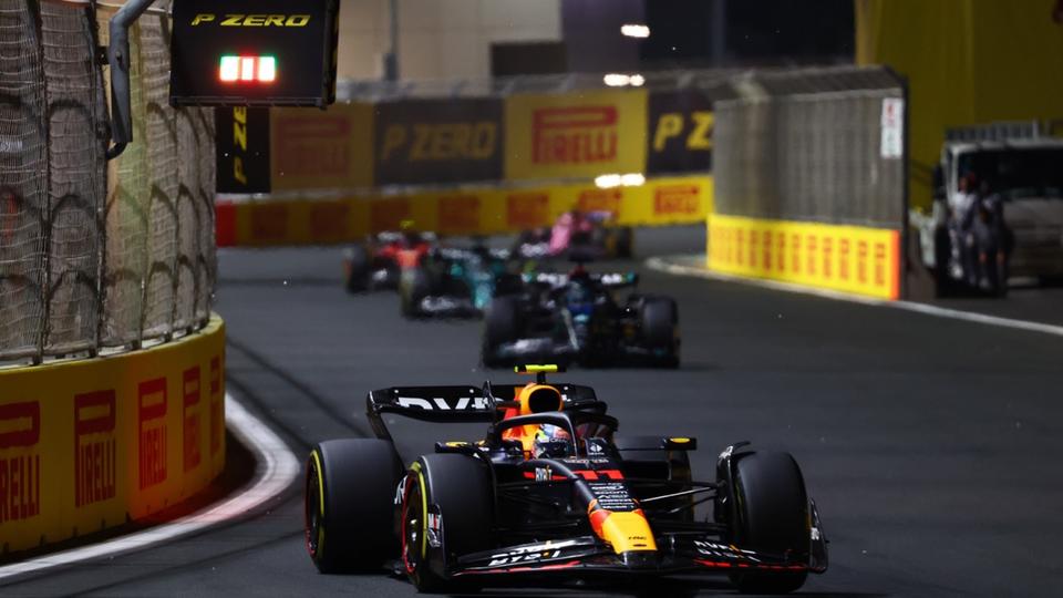 Formule 1 : Sergio Pérez s'impose en Arabie saoudite, doublé pour Red Bull